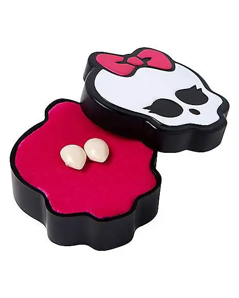 Monster High Fangs 1 Monster High Fangs